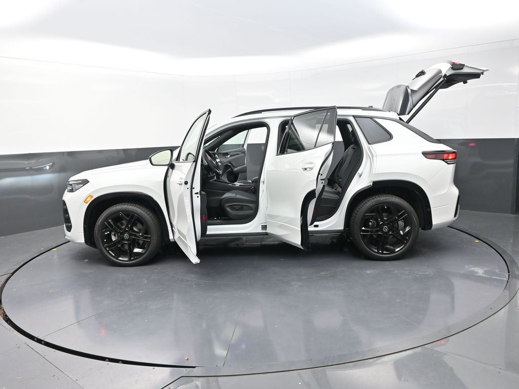 2025 Volkswagen Tiguan SE R-Line Black photo 27