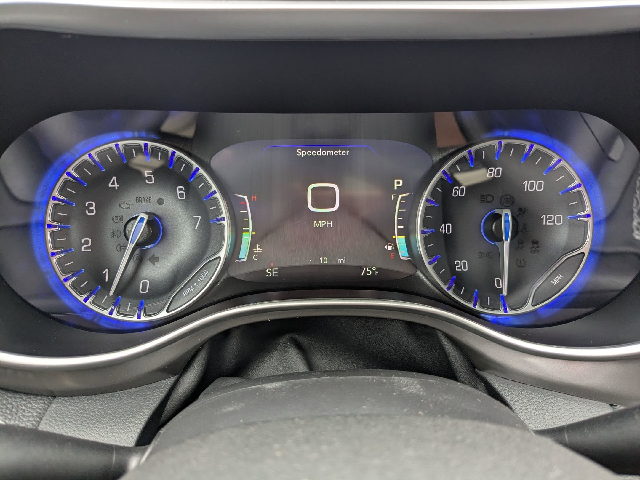 2026 Chrysler Pacifica photo 18