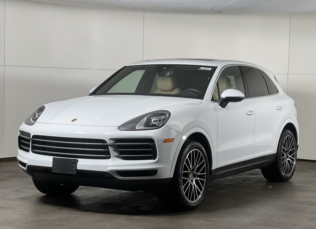 2023 Porsche Cayenne Base's photo