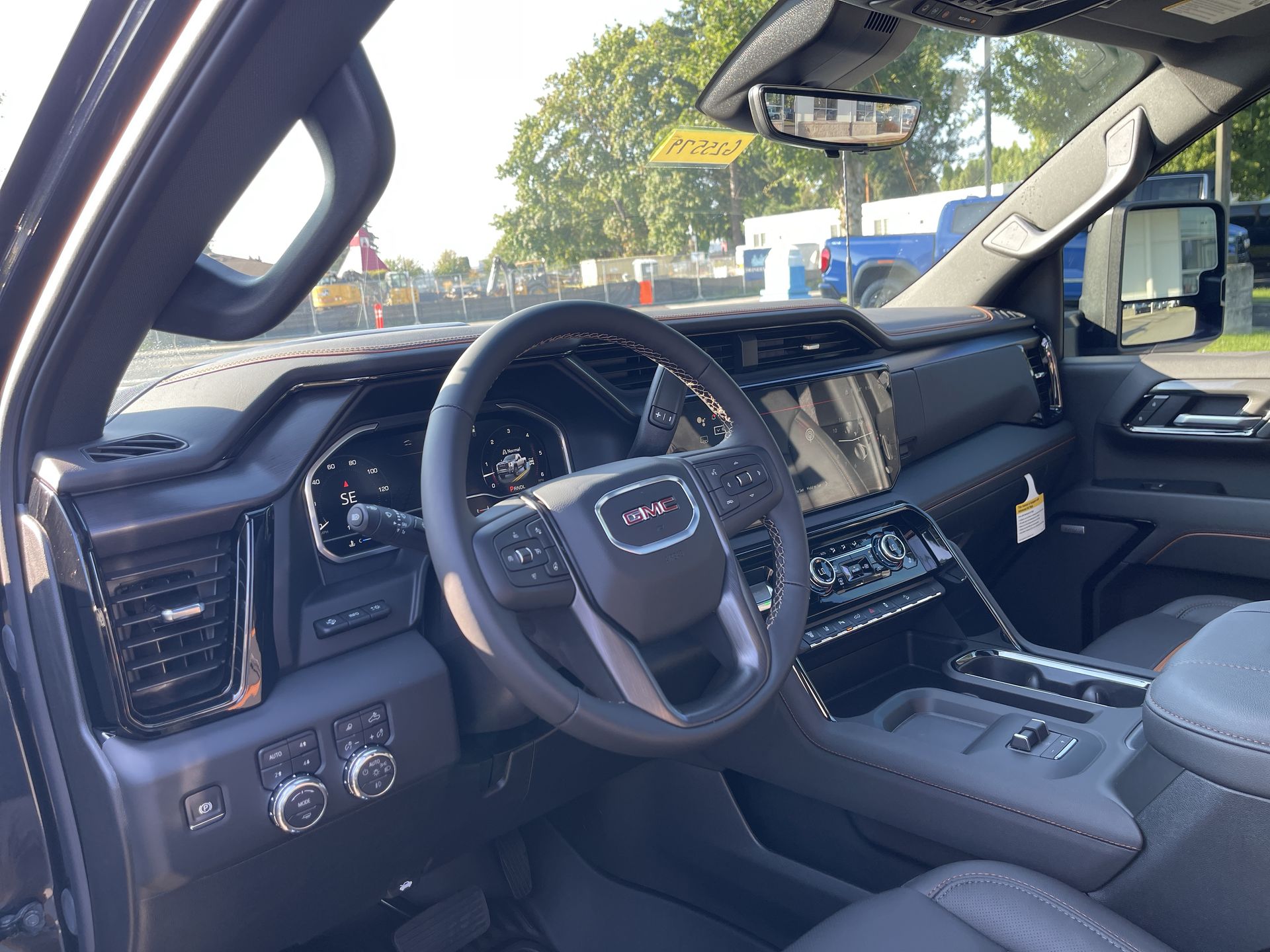 2025 Gmc Sierra 2500 HD AT4 photo 10