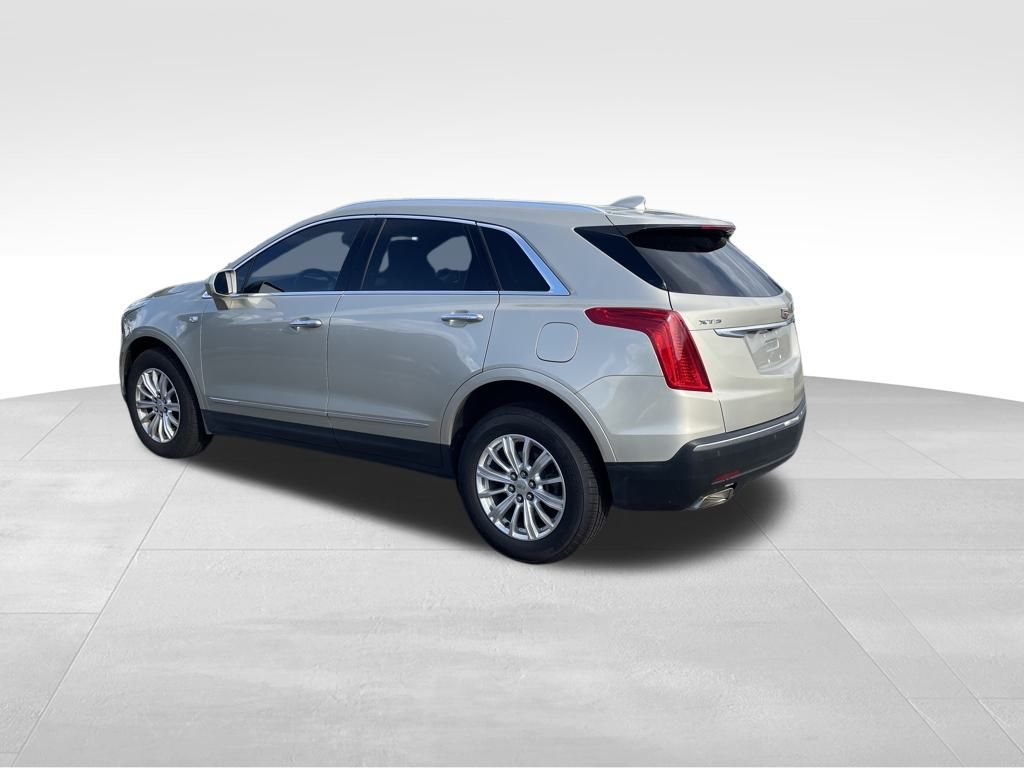 2017 Cadillac XT5 Base photo 3