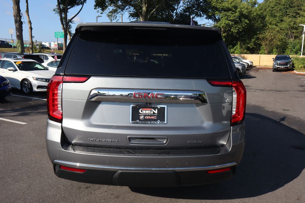 2022 Gmc Yukon SLT photo 2