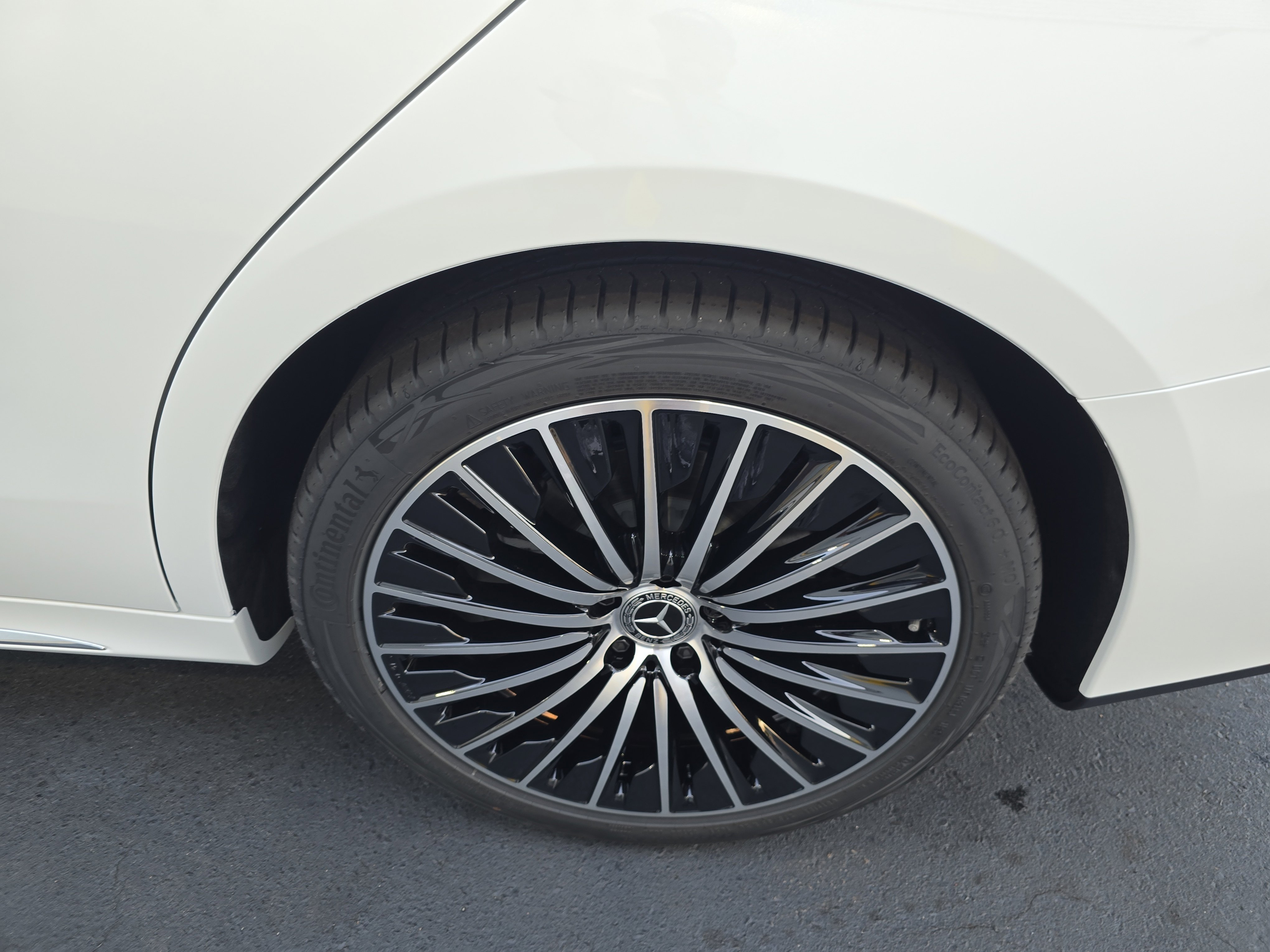2026 Mercedes Benz E 350 photo 15