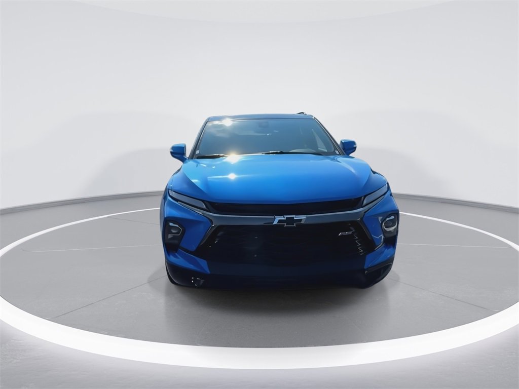 2025 Chevrolet Blazer RS photo 3