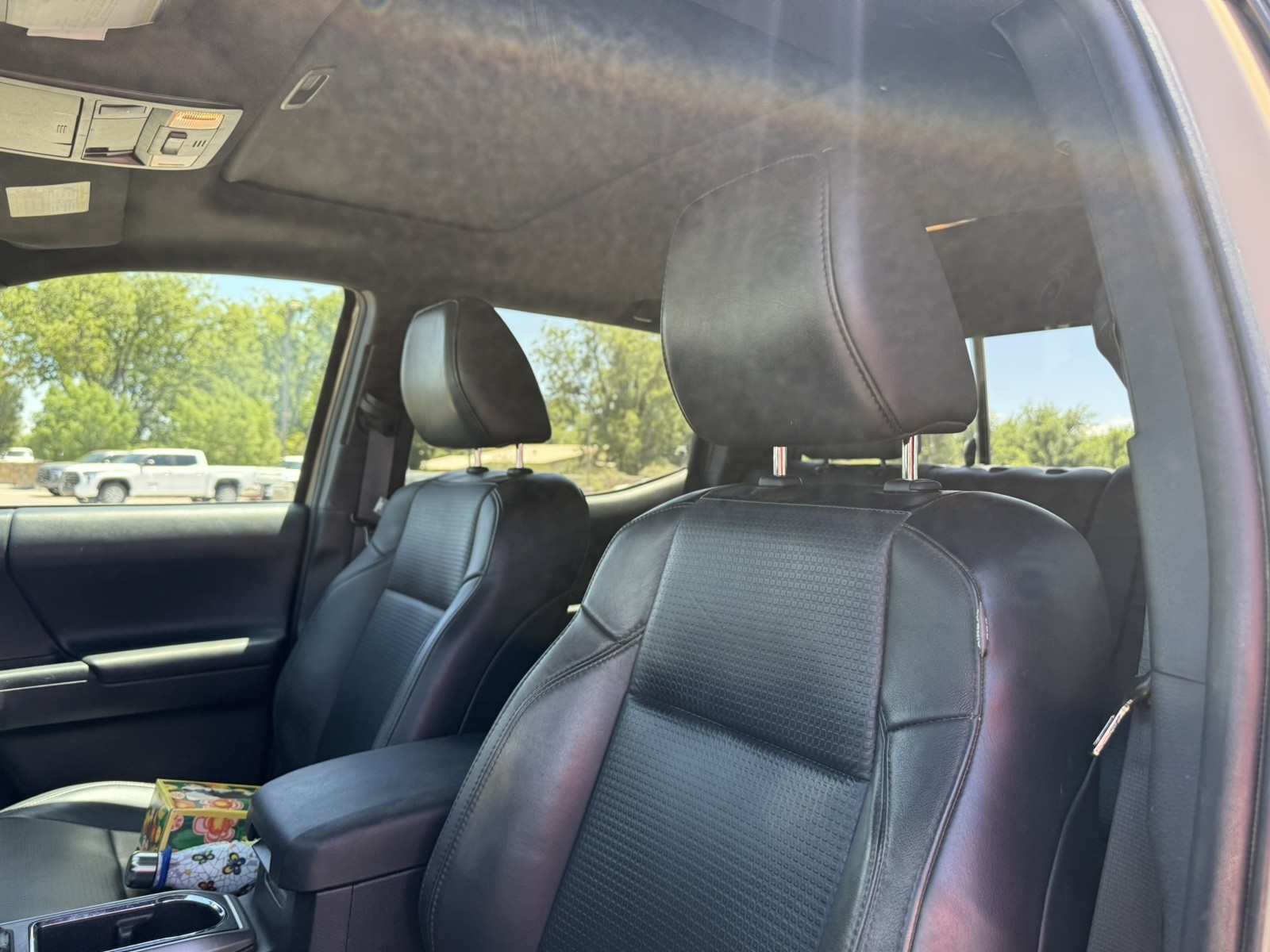 Used 2018 BROWN Toyota Limited image 12