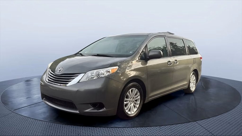 2014 Toyota Sienna XLE