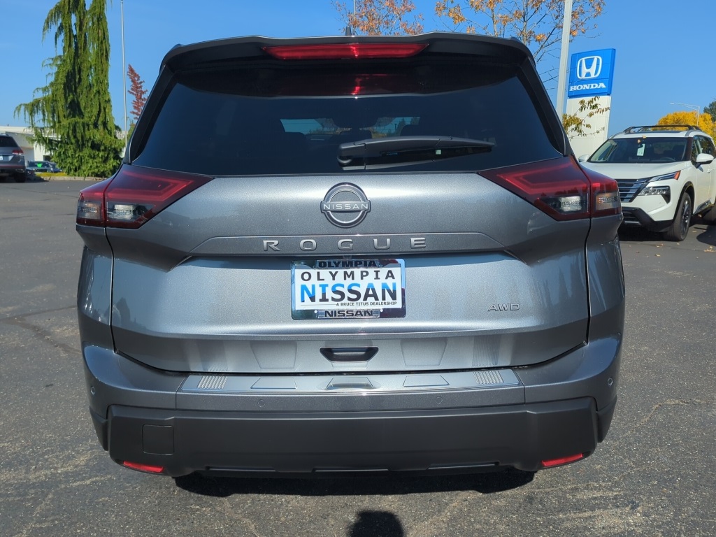 2026 Nissan Rogue SV AWD photo 6