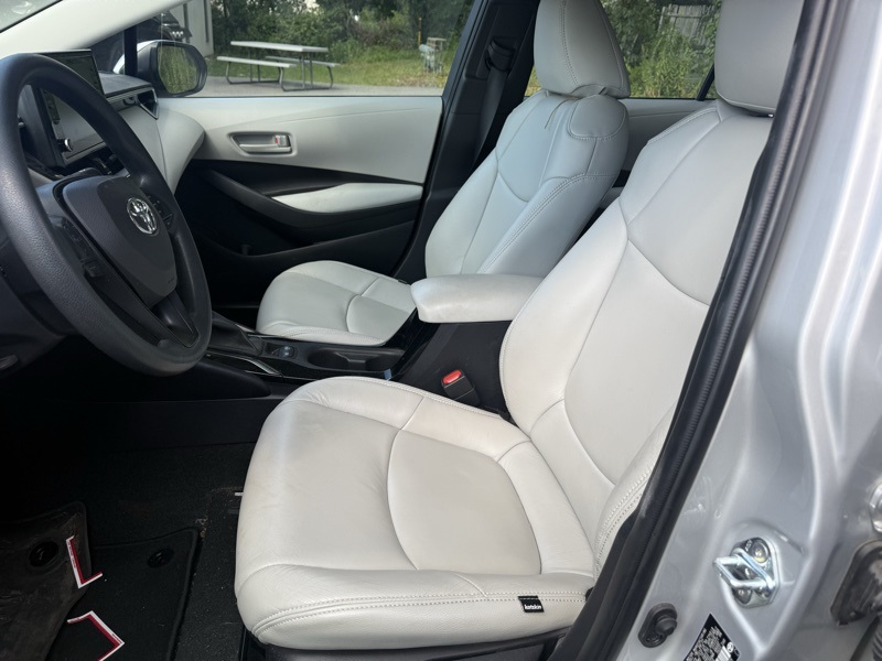 2022 Toyota Corolla LE photo 8
