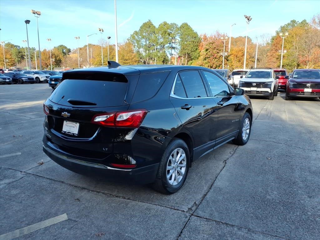 2020 Chevrolet Equinox LT photo 3
