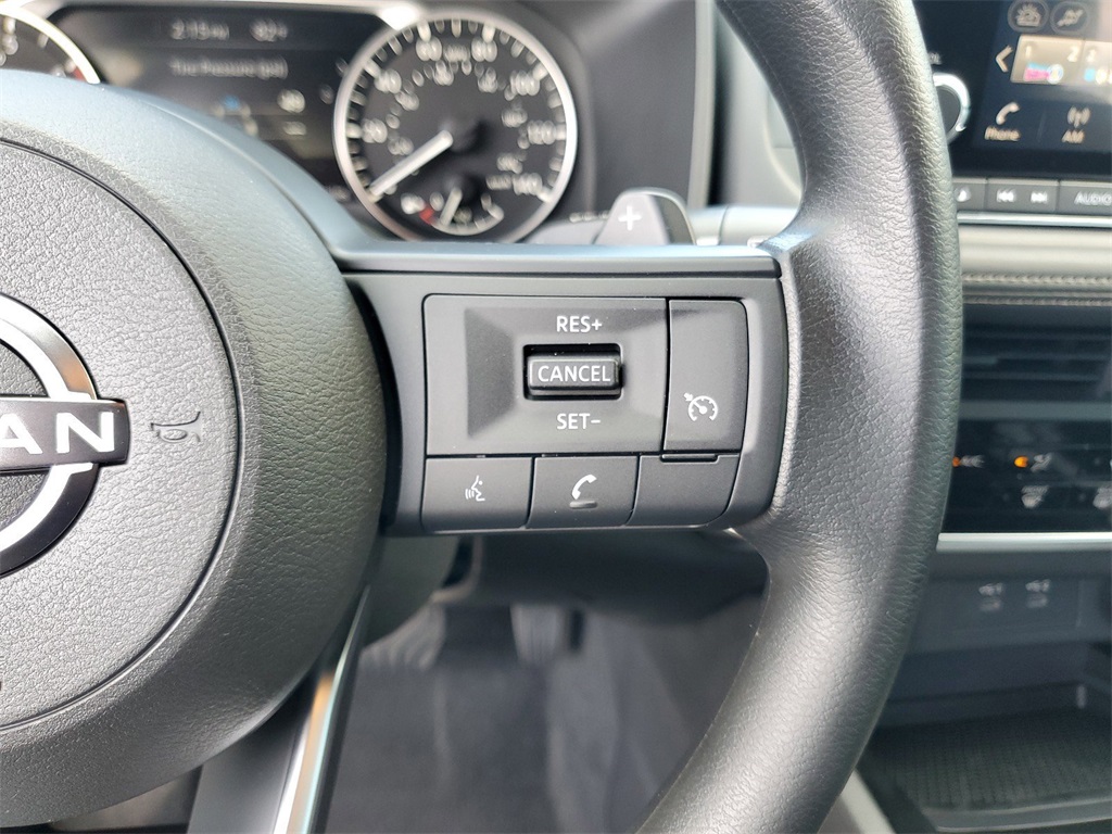 2025 Nissan Rogue S photo 25