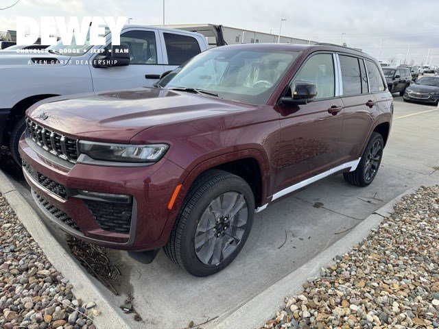 2026 Jeep Grand Cherokee Limited Reserve's photo