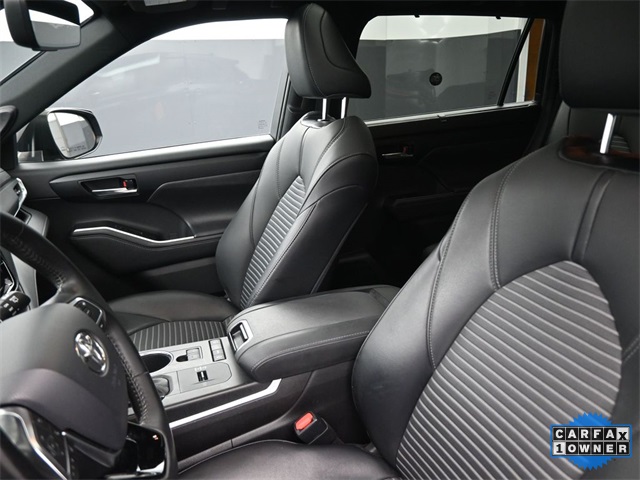 2021 Toyota Highlander XSE photo 32