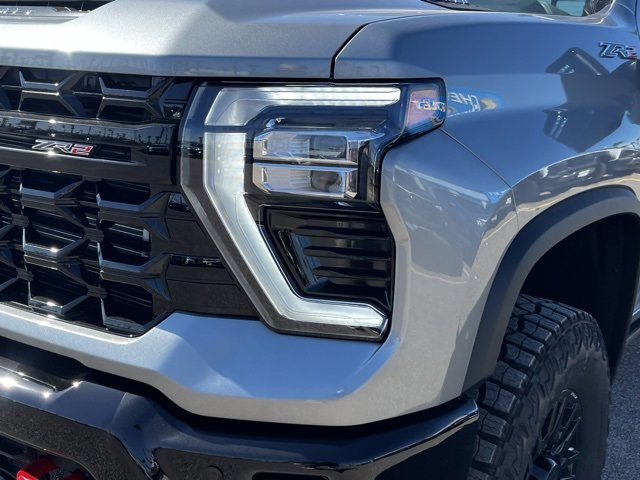 2025 Chevrolet Silverado 2500HD ZR2 photo 10