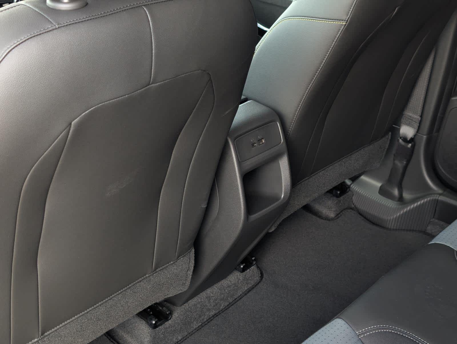 2025 Chevrolet Trax LT photo 13