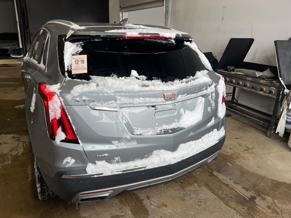 2025 CADILLAC XT5 - Image 3