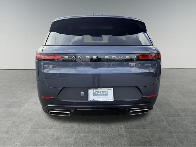 2025 Land Rover Range Rover Sport P360 S photo 4