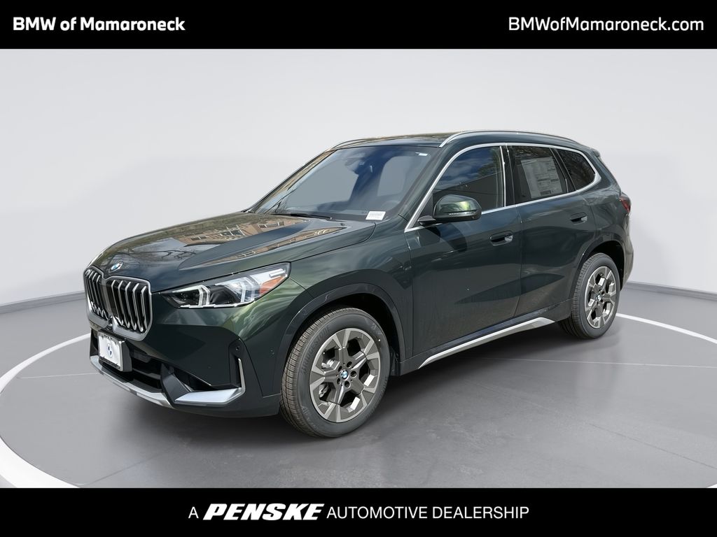 2025 BMW X1 28i's photo