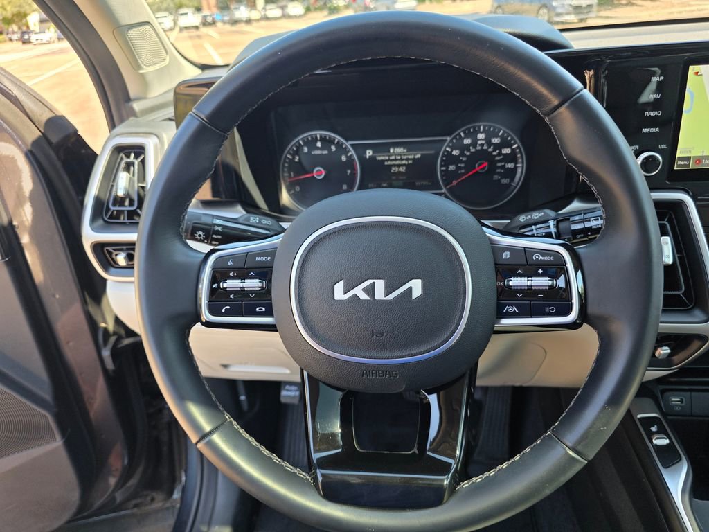 2022 Kia Sorento S photo 21