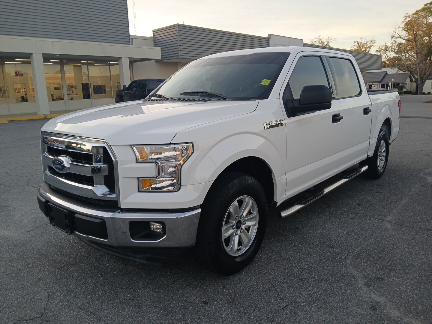 2017 Ford F-150 XLT's photo