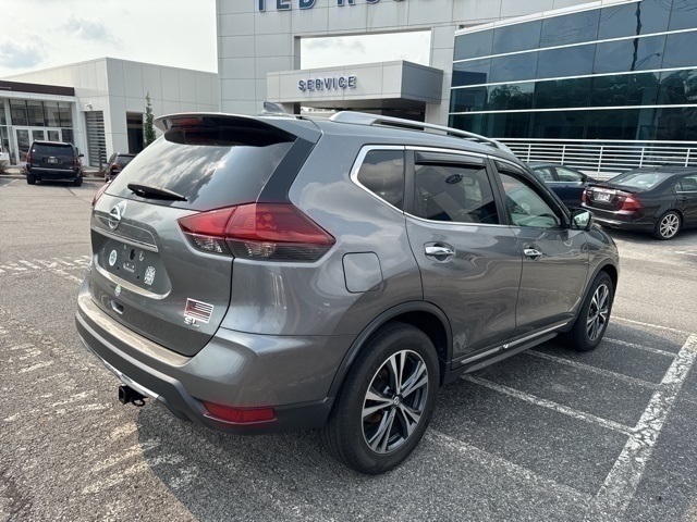 2018 Nissan Rogue SL photo 5