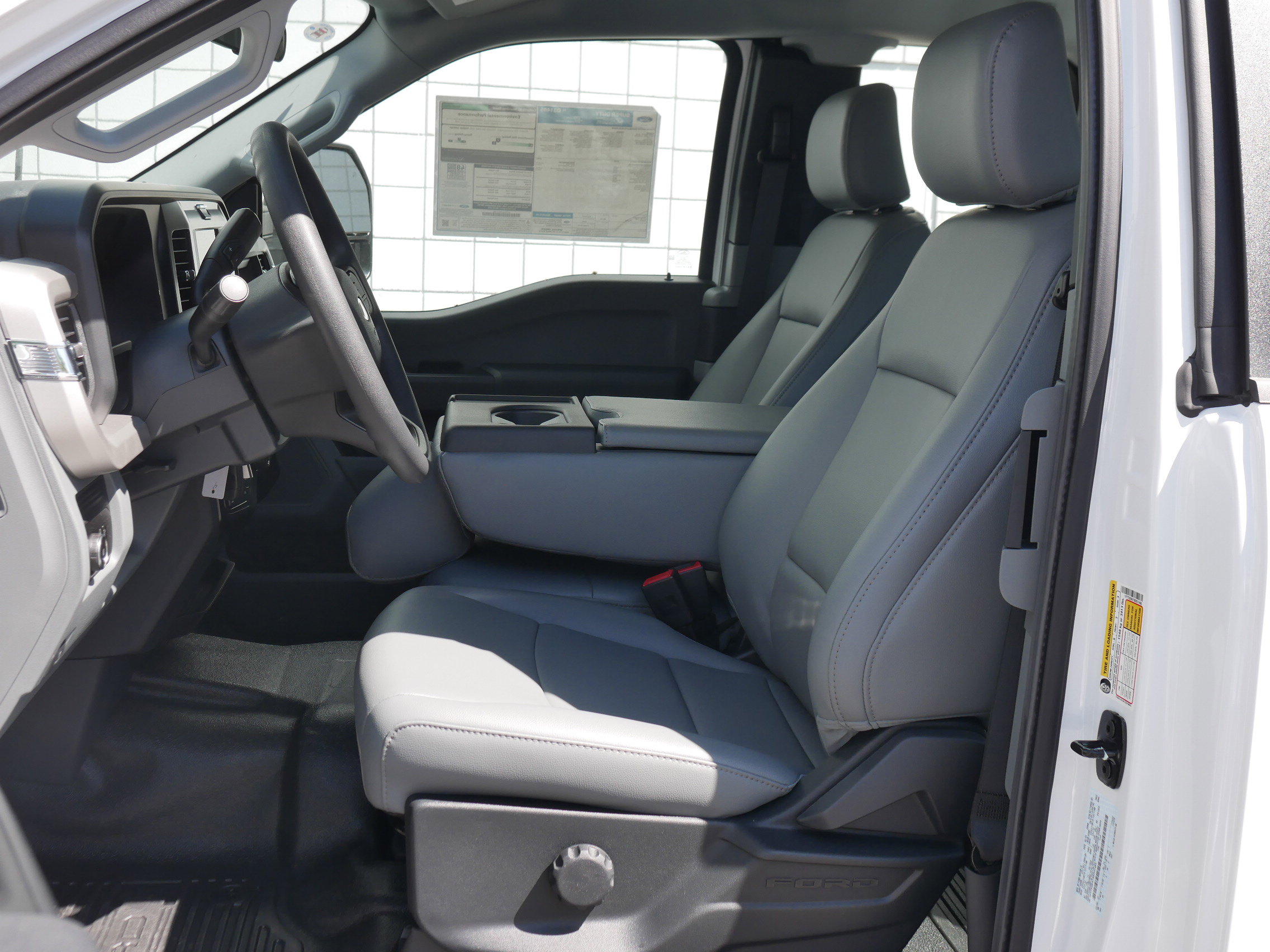 2025 Ford F-250 XL photo 2