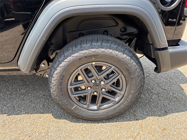 2025 Jeep Wrangler Sport S photo 4