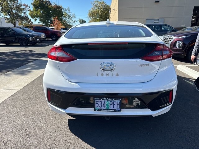 2017 Hyundai Ioniq SEL photo 4