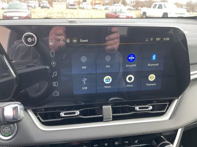 2025 Chevrolet Equinox LT photo 14