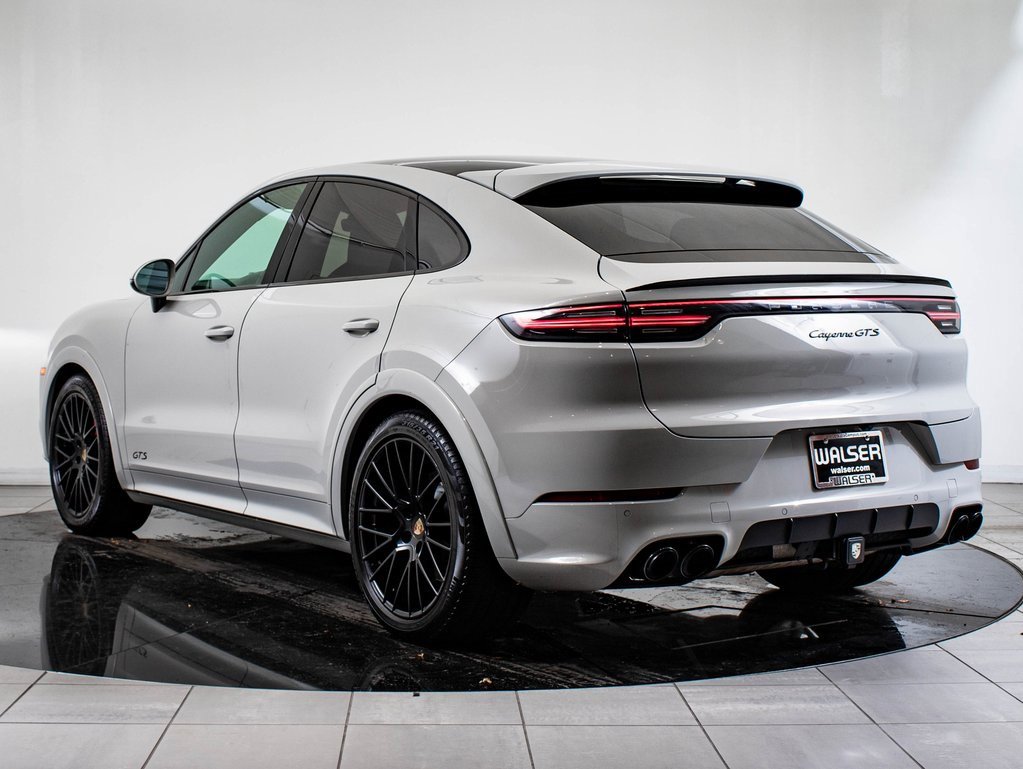 2022 Porsche Cayenne Coupe GTS photo 2