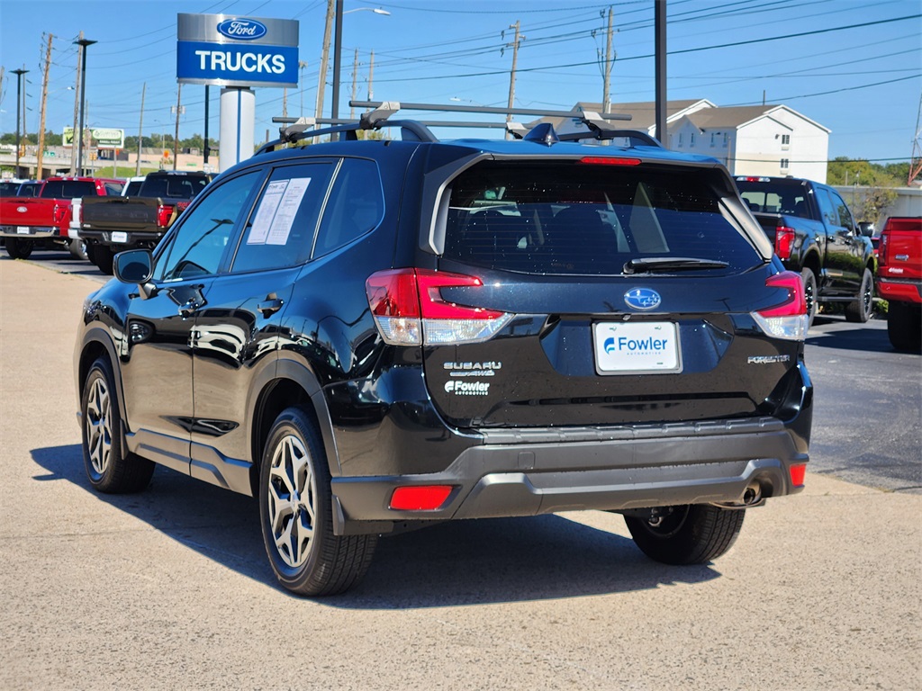 2019 Subaru Forester Premium photo 4