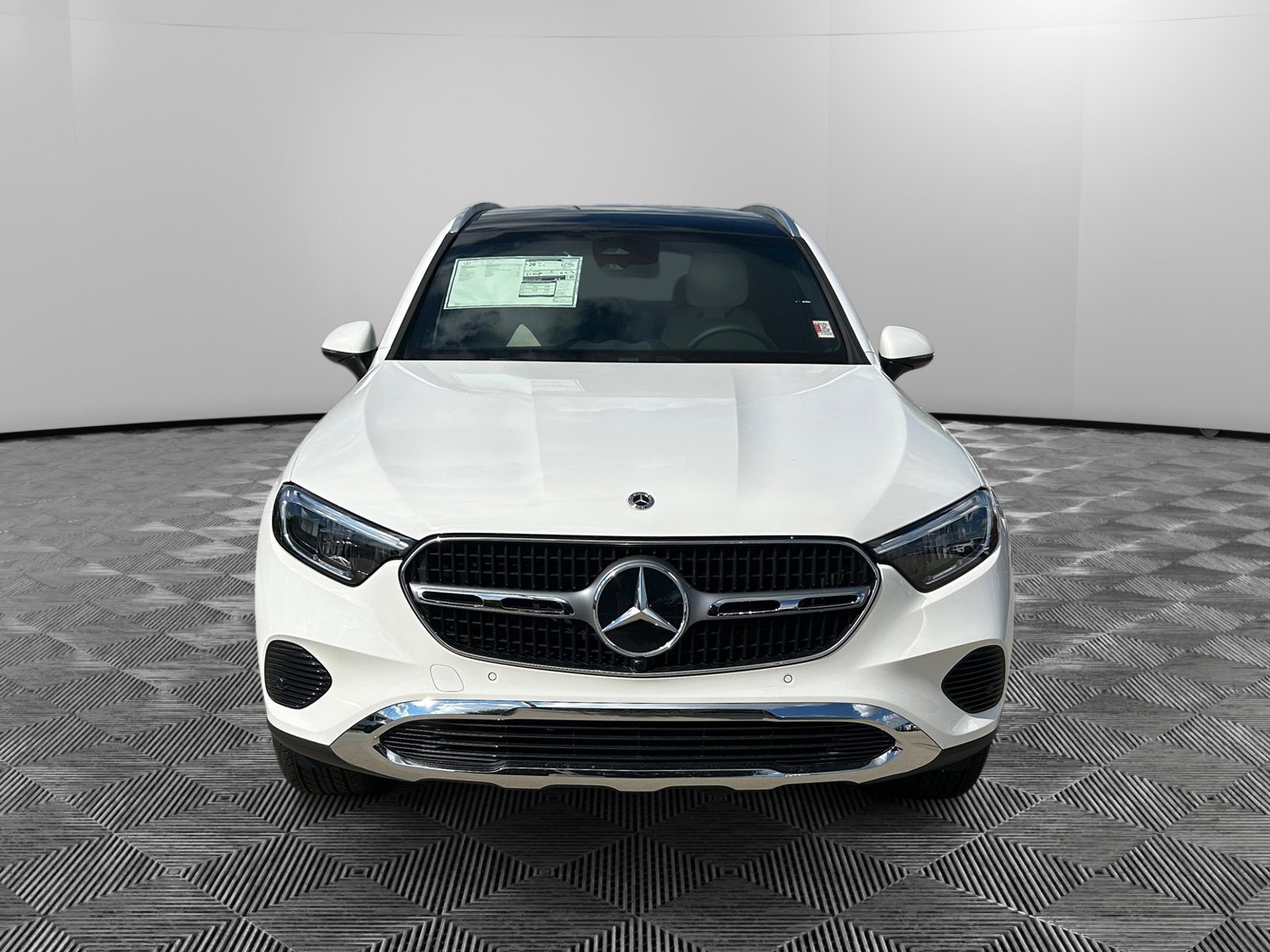 2025 Mercedes Benz GLC 300 4MATIC photo 7
