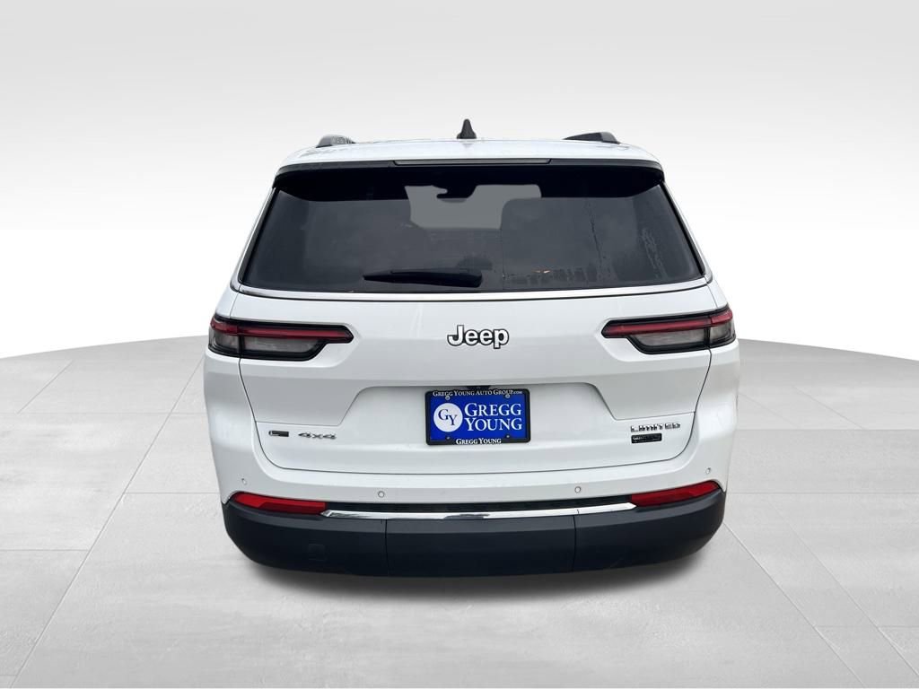 2023 Jeep Grand Cherokee Limited photo 3