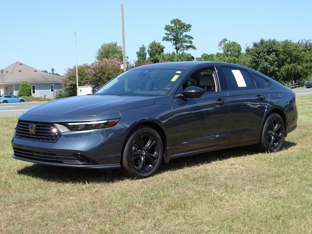 2025 Honda Accord SE photo 2