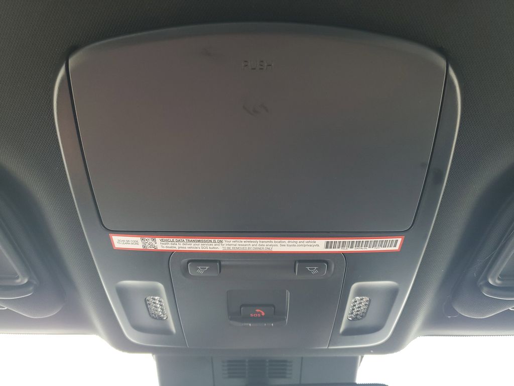 2025 Toyota Camry SE photo 27