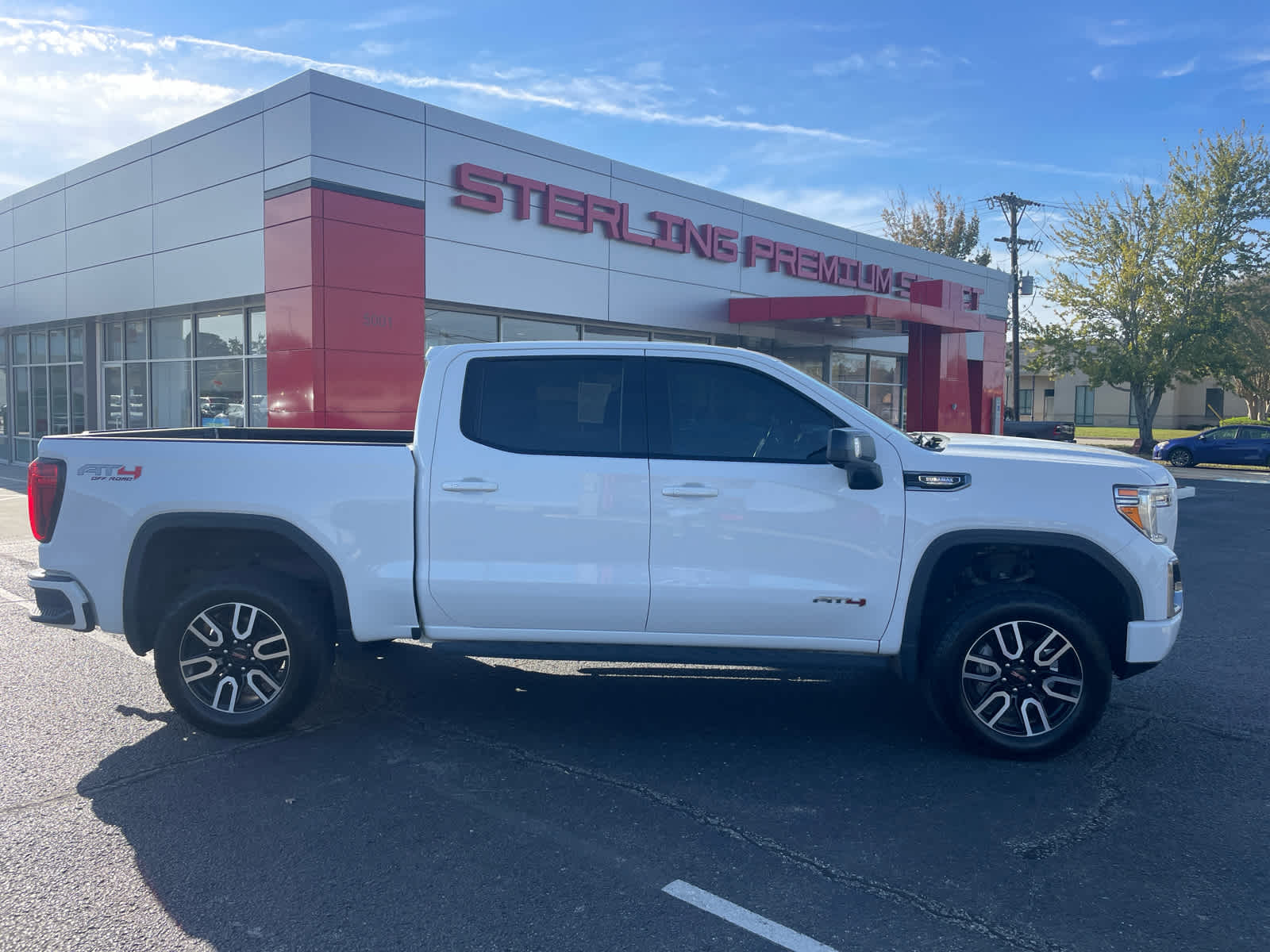 2021 GMC Sierra 1500 AT4's photo