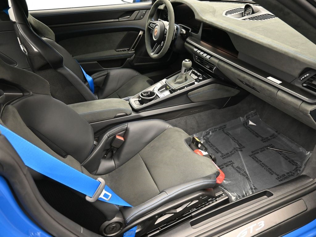 2025 Porsche 911 GT3 photo 7
