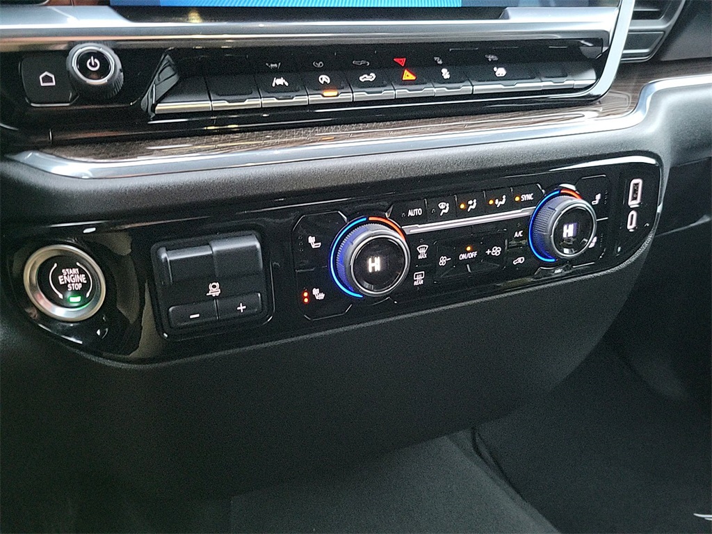 2025 CHEVROLET SILVERADO - Image 21