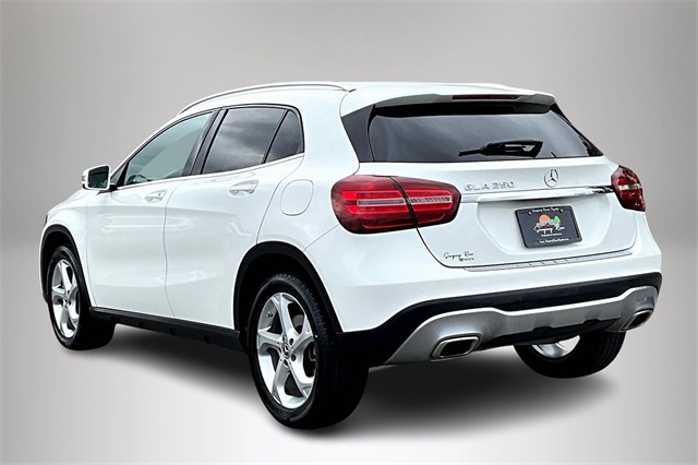 2019 Mercedes Benz GLA 250 photo 4