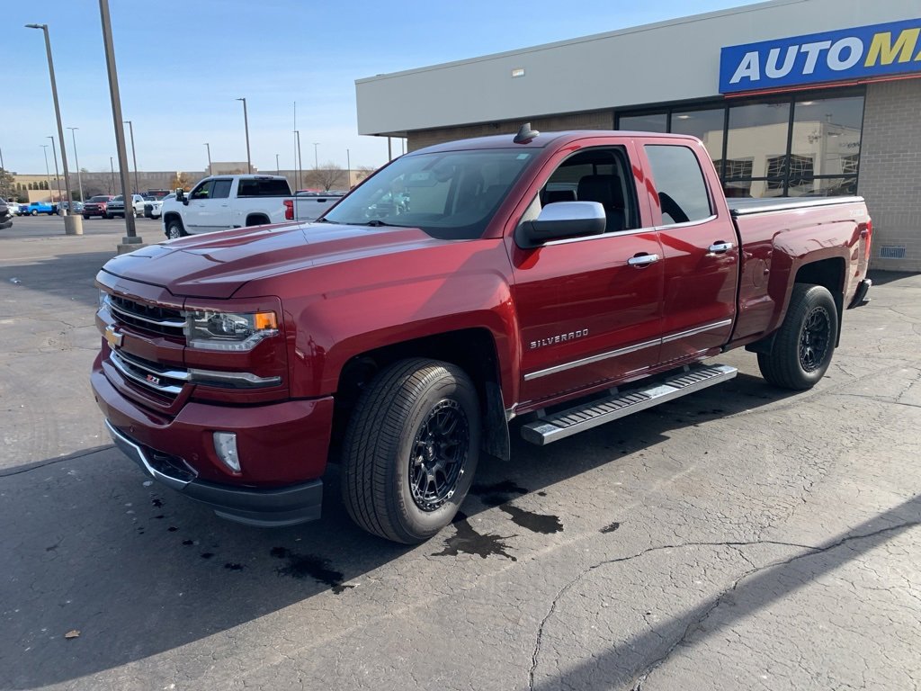 2017 Chevrolet Silverado 1500 LTZ photo 2