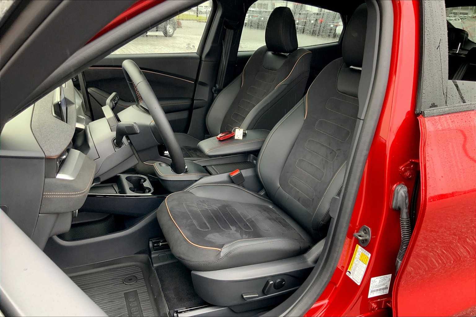 2023 Ford Mustang Mach-E GT photo 7