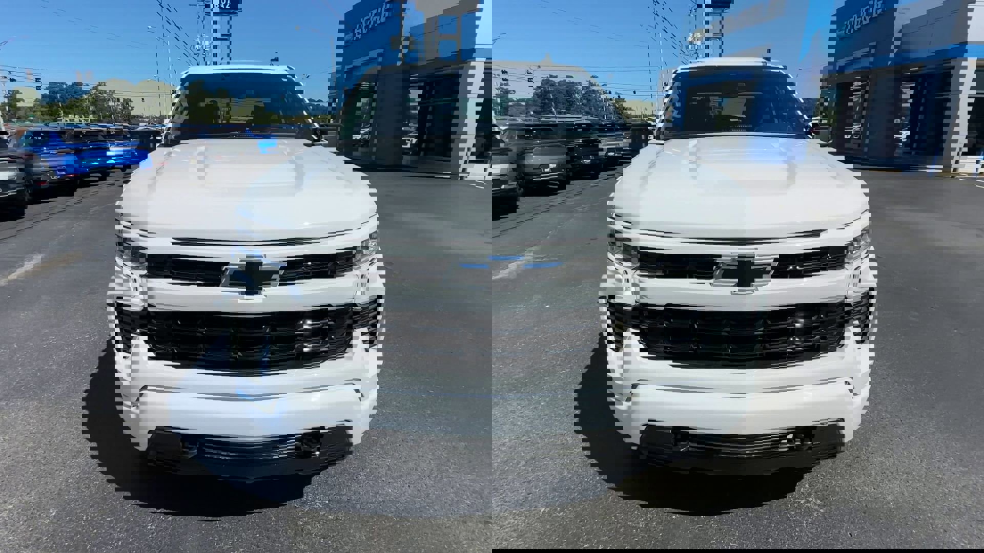 2024 Chevrolet Silverado 1500 RST photo 3