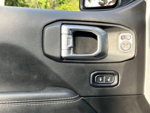 2022 Jeep Gladiator Overland photo 5