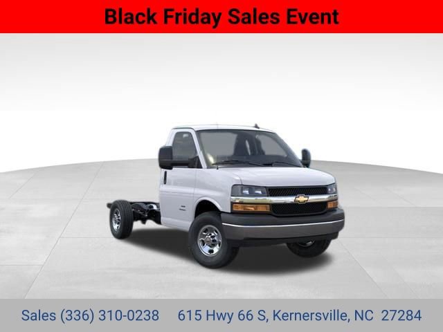 2025 Chevrolet Express Cutaway