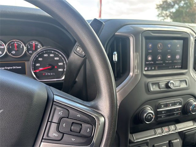 2022 Chevrolet Silverado 2500HD Custom photo 2