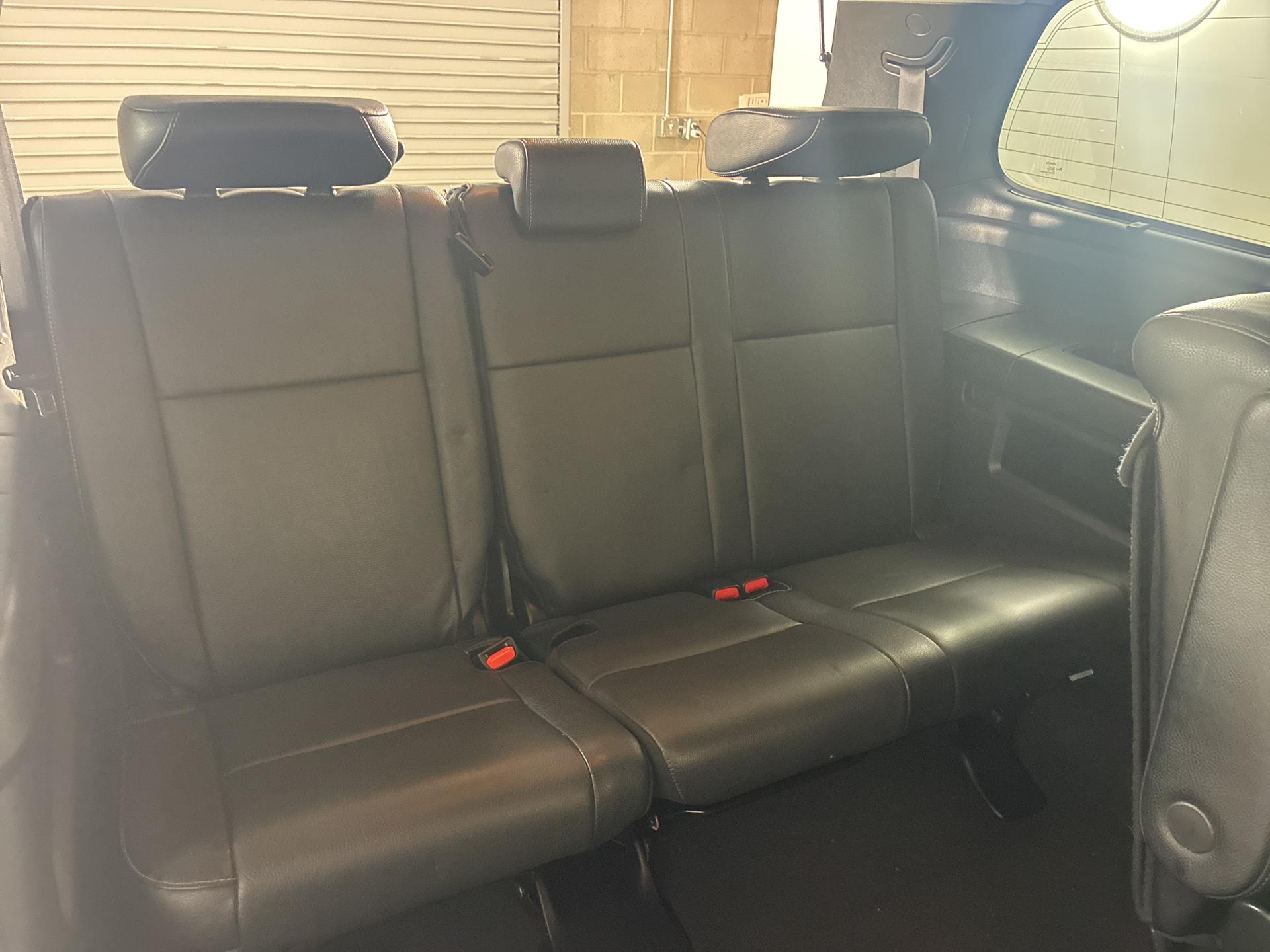 2021 Toyota Sequoia photo 17