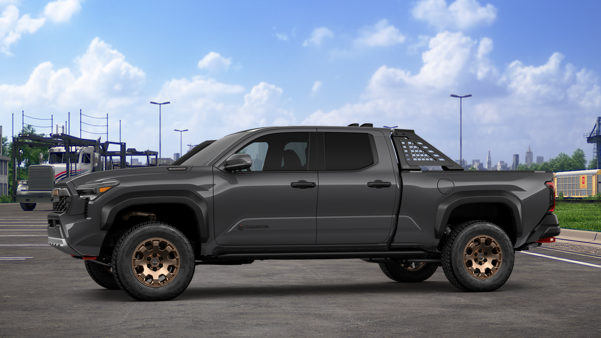2025 Toyota Tacoma Trailhunter photo 3