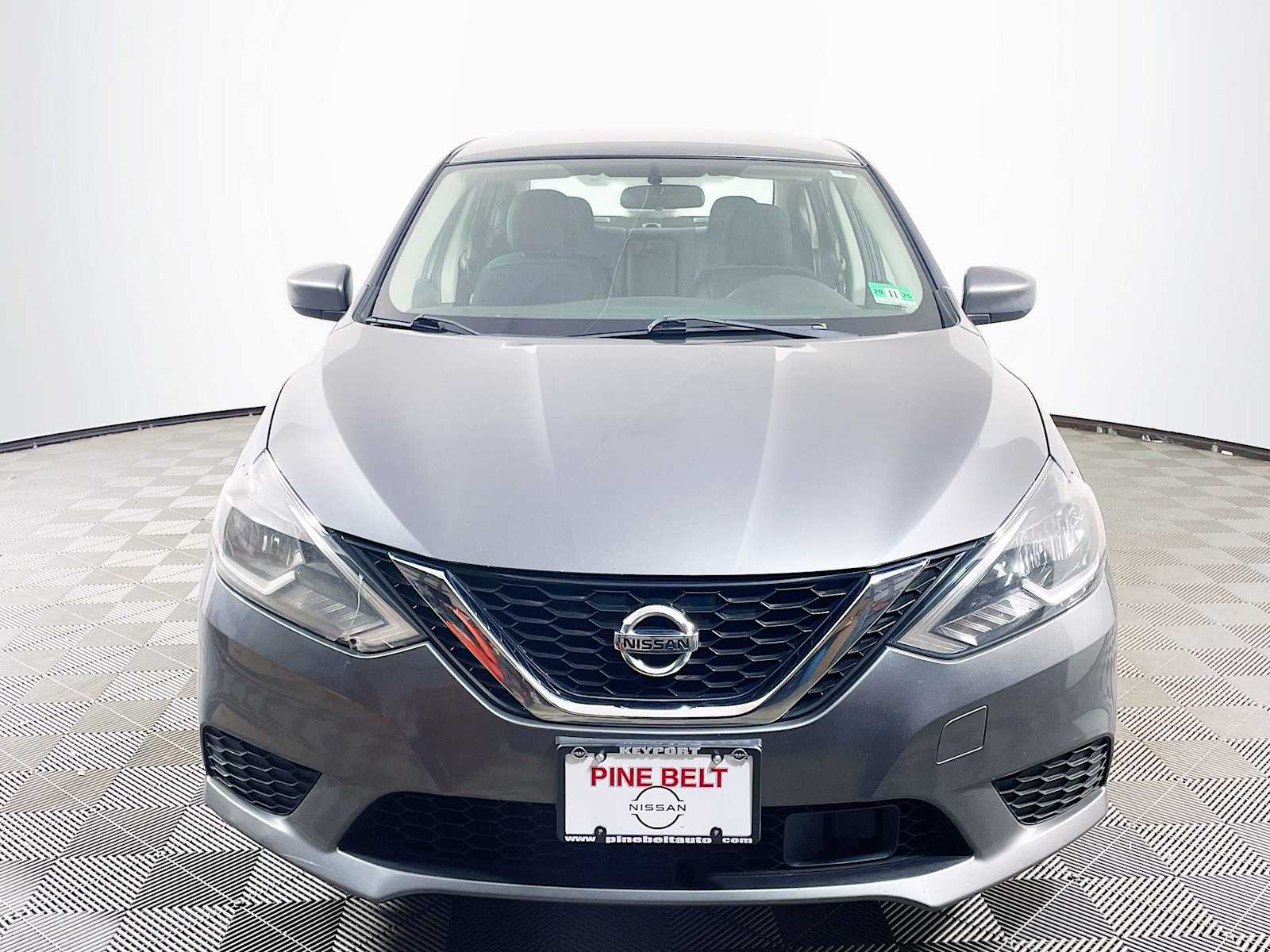 2019 Nissan Sentra SV photo 2