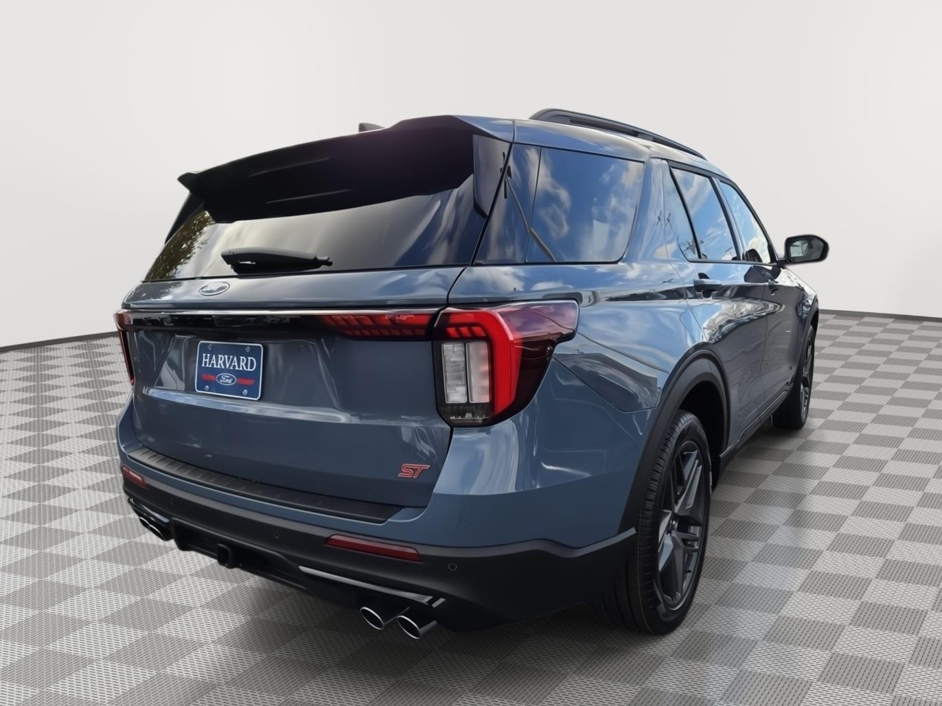 2026 Ford Explorer ST photo 3