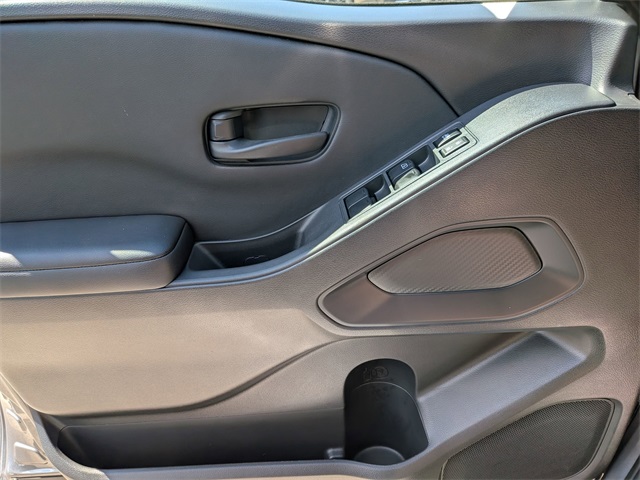 2025 Nissan Frontier S photo 10