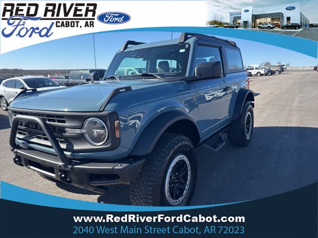 2023 Ford Bronco 2-Door Base's photo